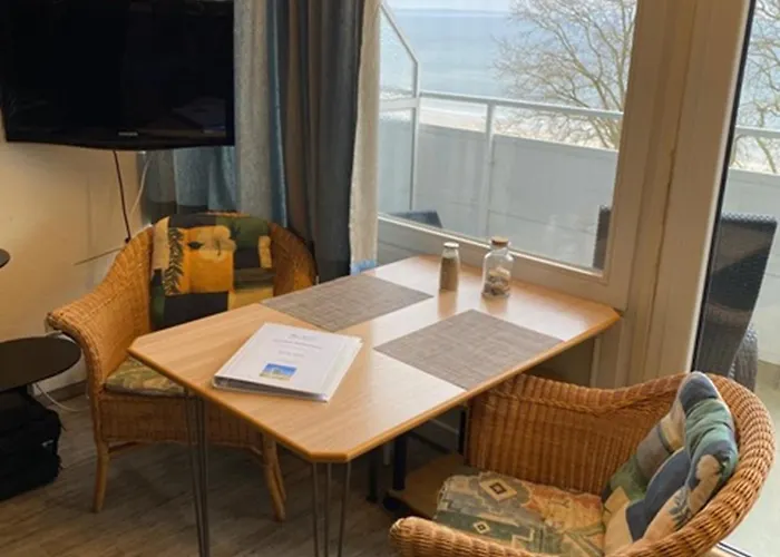 Str 404 - Strandhotel - Seeblick Scharbeutz